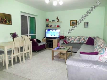 Apartament 3+1 per shitje prane Tregut Elektrik ne Tirane (TRS-418-65L)