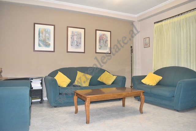 Apartament 2+1 me qira ne rrugen Abdyl Frasheri ne Tirane
