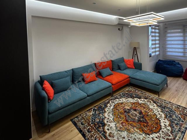 Apartament 2+1 me qera prane rruges Myslym Shyri ne Tirane