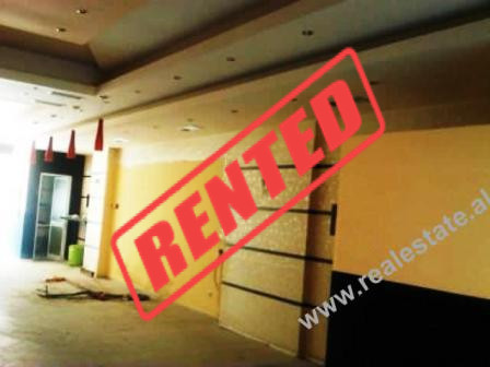 Space store for rent in Gjergj Fishta Boulevard in Tirana, Albania (TRR-413-33)