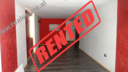 Business store for rent in Reshit Collaku Street in Tirana, Albania (TRR-913-36)