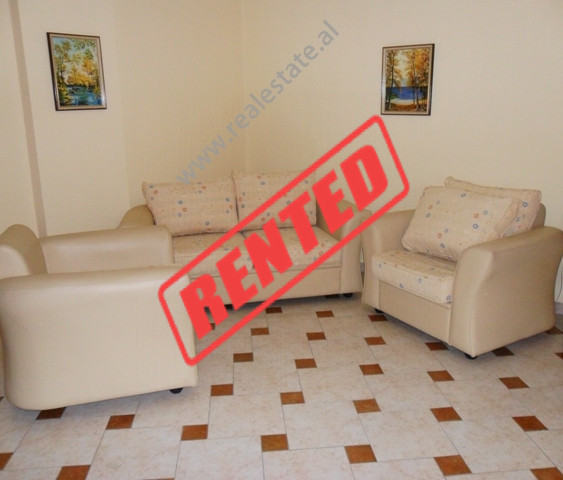 Apartament 2+1 me qera ne rrugen Myslym Shyri ne Tirane , (TRR-114-49b)