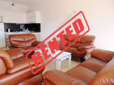 Apartament 2+1 me qera ne kompleksin Panorama ne Tirana (TRR-615-38m)