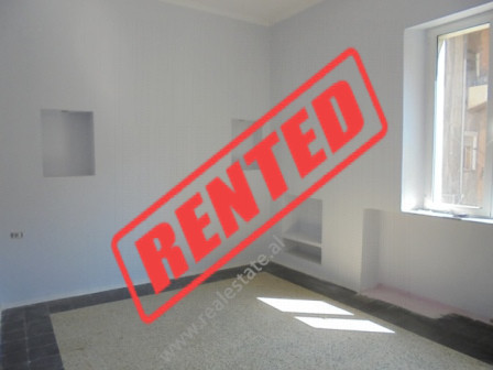 Office space for rent in Bajram Curri boulevard Tirana (TRR-915-8m)