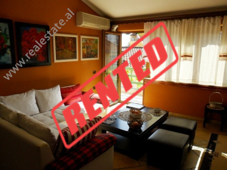 Apartament 2 + 1 me qera prane rruges Qemal Stafa ne Tirane (TRR-1015-43b)