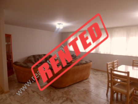 Apartament 1+1 me qera afer shkolles Ali Demi ne Tirane (TRR-1115-80K)