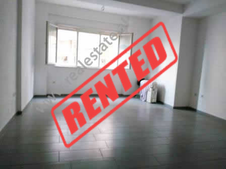 Office for rent in the center of Tirana, Albania (TRR-114-28b)