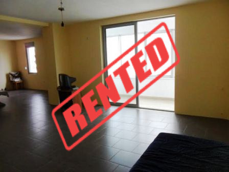 Apartament 2+1 per zyra me qera afer Ring Center ne Tirane  (TRR-916-33L)