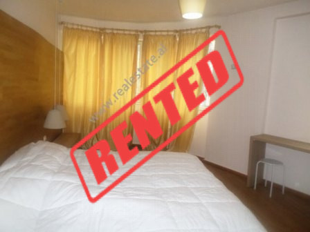 Three bedroom apartment for rent close to Barrikadave street in Tirana, Albania (TRR-317-45d)