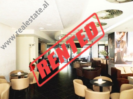 Lokal modern me qera ne rrugen Sami Frasheri ne Tirane (TRR-817-12K)