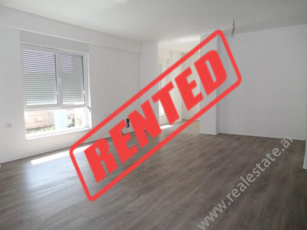 Three bedroom apartment for office rent in Artan Lenja Street in Tirana, Albania (TRR-917-44L)