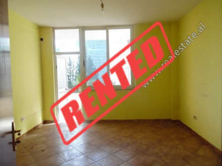 Four bedroom apartment for rent in Elbasani Street in Tirana, Albania (TRR-118-7L)