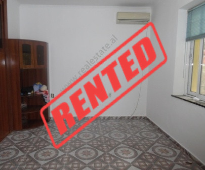 Office apartment for rent in Lidhja e Prizrenit street in Tirana, Albania (TRR-418-40d)