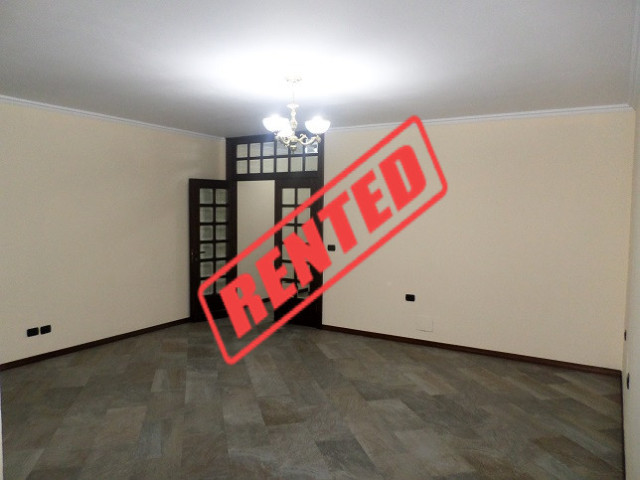 Three bedroom apartment for rent in Zhan DArk Boulevard in Tirana , Albania , (TRR-518-39a)