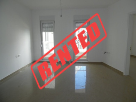 Apartament per zyra me qera ne kompleksin Magnet ne Tirane, (TRR-1018-57d)