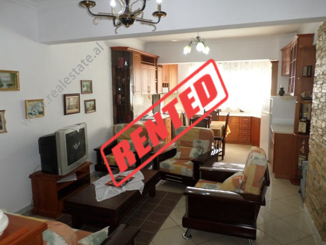 Apartament 2+1 me qera prane qendres Kristal, ne Tirane
