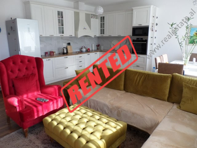 Apartament 2+1 me qera prane zones se 21 Dhjetorit ne Tirane. (TRR-319-59T)