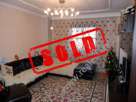 Apartament 2 + 1 per shitje prane rruges 5 Maji ne Tirane (TRS-116-45b)