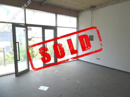 Store for sale in Dibra Street, in Tirana (TRS-417-11K)
