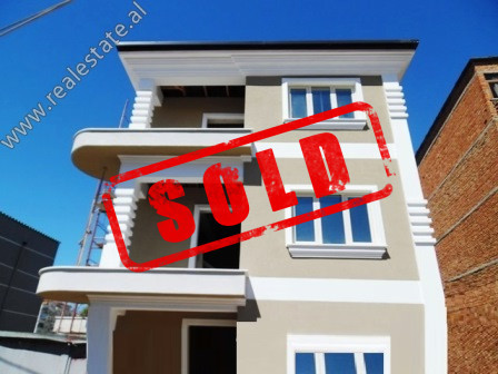 Three storey villa for sale in Kongresi Manastirit Street in Tirana, Albania (TRS-418-3L)