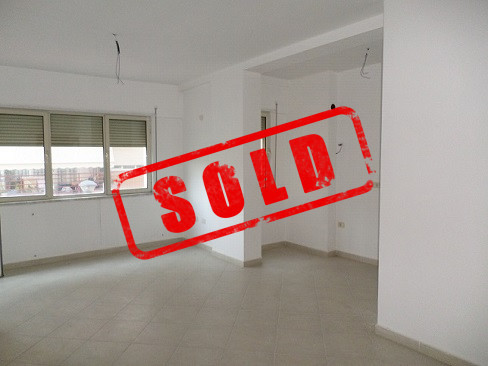 Three bedroom apartment for sale in Liqeni Thate area in Tirana , Albania (TRS-418-24a)