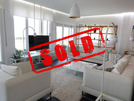Apartament luksoz me qera prane Kopshtit Botanik ne Tirane