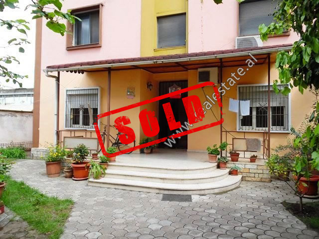 Three bedroom apartment for sale near Ferit Xhajko Street in Tirana, Albania (TRS-419-37L)