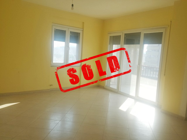 Apartament 2+1 per shitje ne zonen e Laprakes ne Tirane (TRS-819-19T)