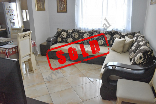 Apartament 2+1 per shitje ne zonen e Kinostudios ne Tirane
