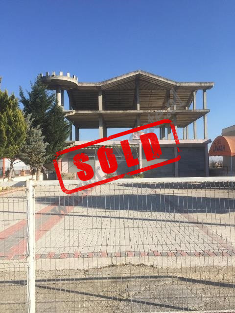 3-storey building for sale in Fush-Preze in Tirana, Albania